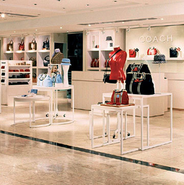 Coach成功配方 如何在箱包市場(chǎng)平衡“低價(jià)”與“奢華感”